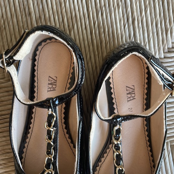 Zara Kids Patent Leather T-Strap Ballet Flats - Picture 6 of 7